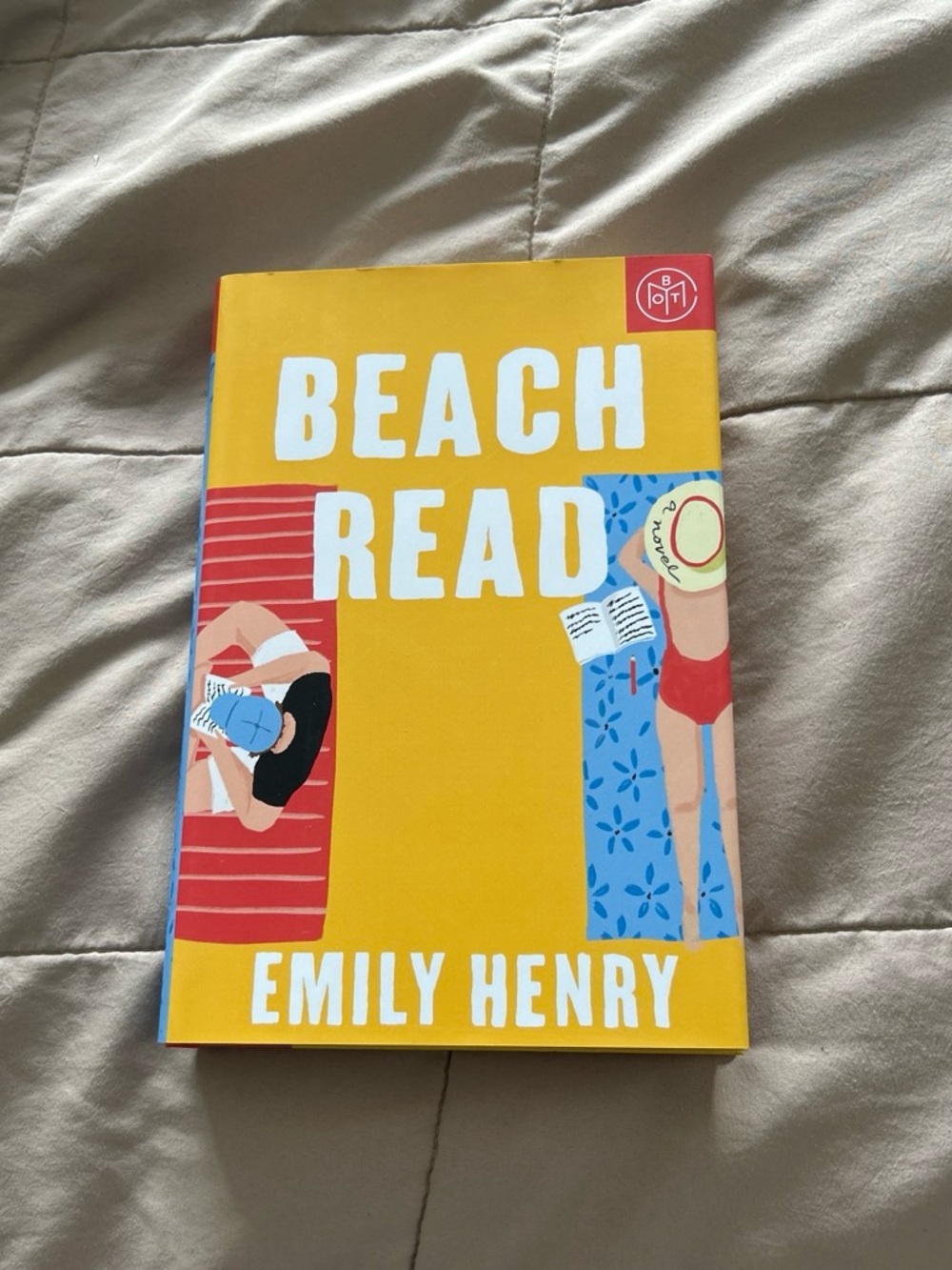 Beach Read by Emily Henry - Yellow Paperback Cover
